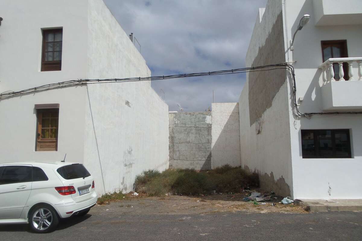 Image 1 of For Sale Urban plot – Titerroy (santa Coloma), Arrecife, Las Palmas, Lanzarote