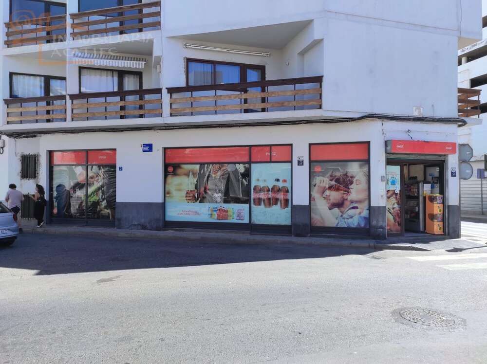 Imagen 1 de Venta Local comercial – Arrecife, Las Palmas, Lanzarote