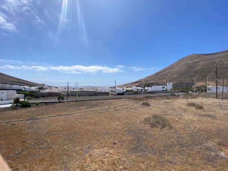Image 2 of For Sale Plot – Montaña Blanca, San Bartolomé, Las Palmas, Lanzarote