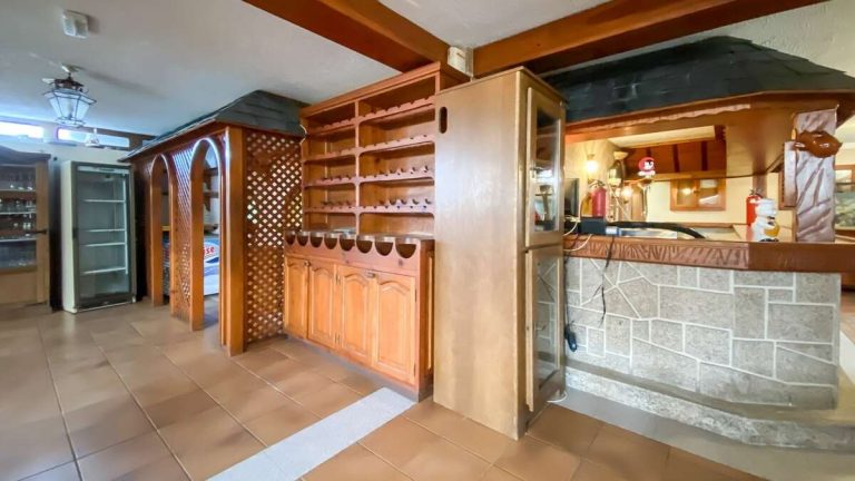 Imagen 3 de Venta Local comercial – Puerto del Carmen, Tías, Las Palmas, Lanzarote