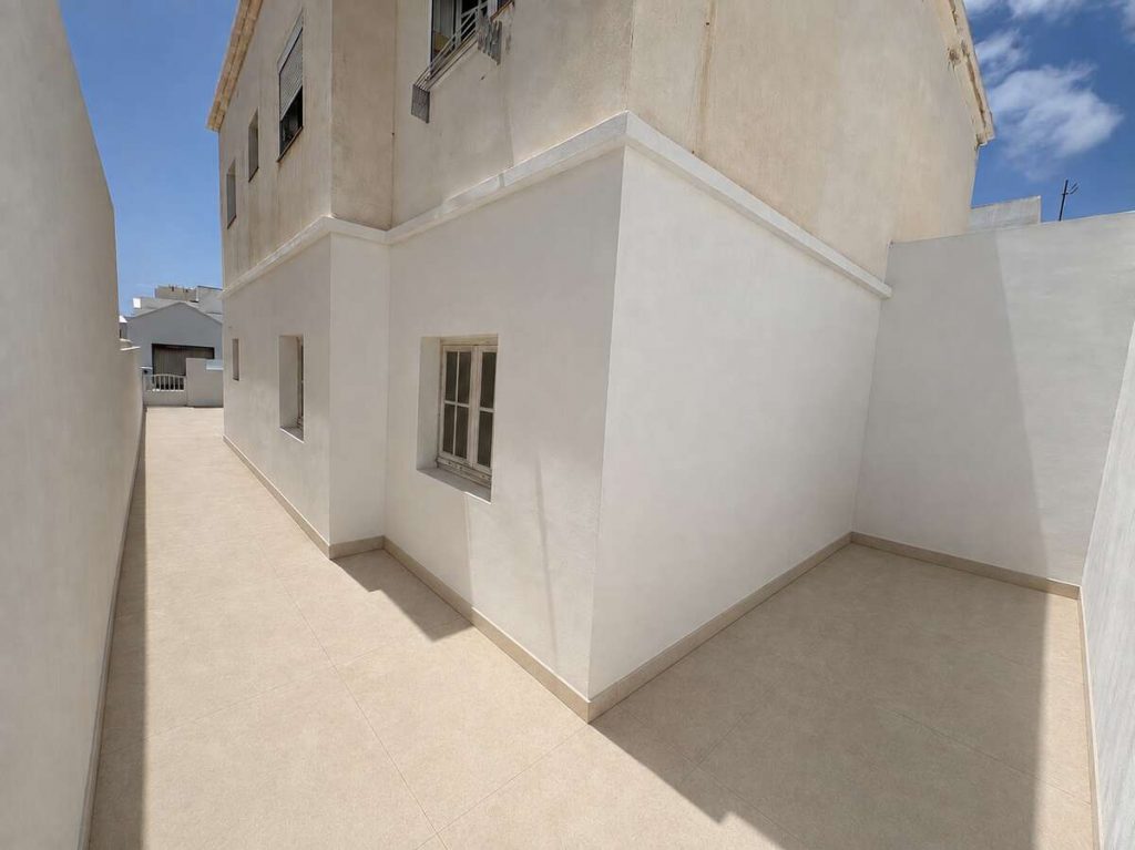 Image 1 of For Sale Flat – Playa Honda, San Bartolomé, Las Palmas, Lanzarote
