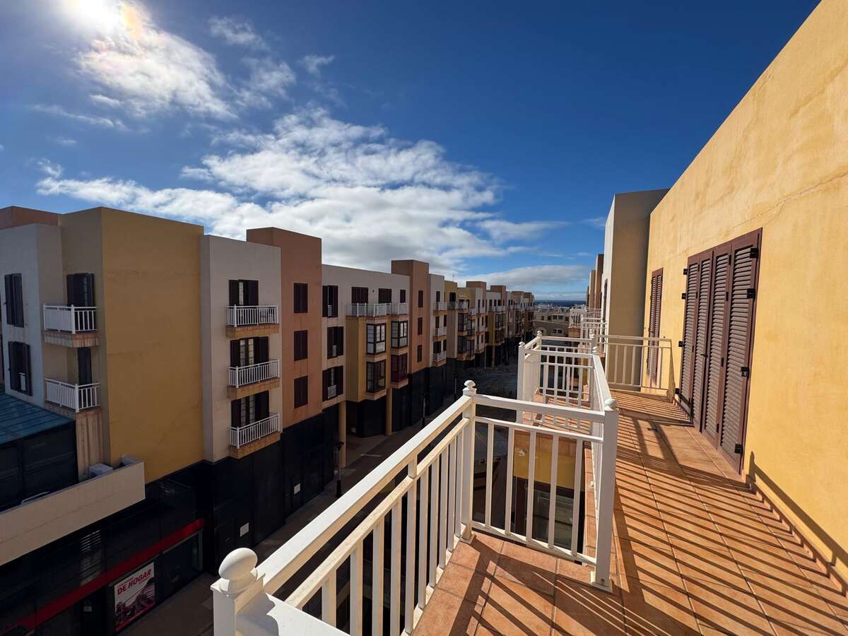 Image 1 of Office for Sale – Arrecife Center, Las Palmas, Lanzarote