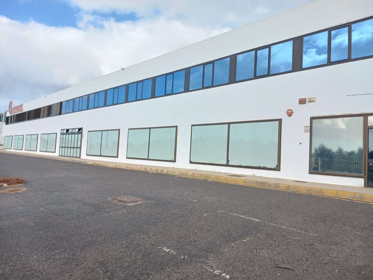 Imagen 1 de Alquiler Nave industrial – Playa Honda, San Bartolomé, Las Palmas, Lanzarote