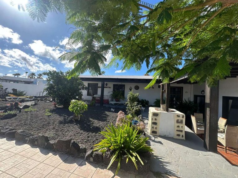 Imagen 2 de Venta Villa – Los Mojones, Tías, Las Palmas, Lanzarote