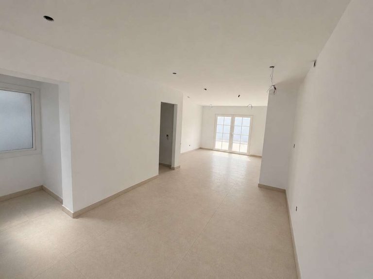 Image 3 of For Sale Apartment – Playa Honda, San Bartolomé, Las Palmas, Lanzarote