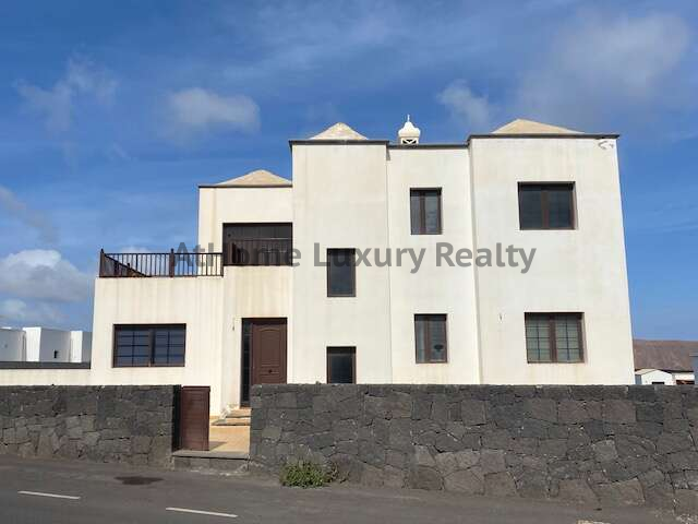 Image 1 of For Sale Villa – Tinajo, Las Palmas, Lanzarote