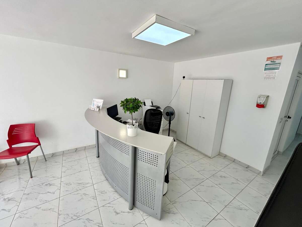 Imagen 1 de Venta Local comercial – Puerto del Carmen, Tías, Las Palmas, Lanzarote